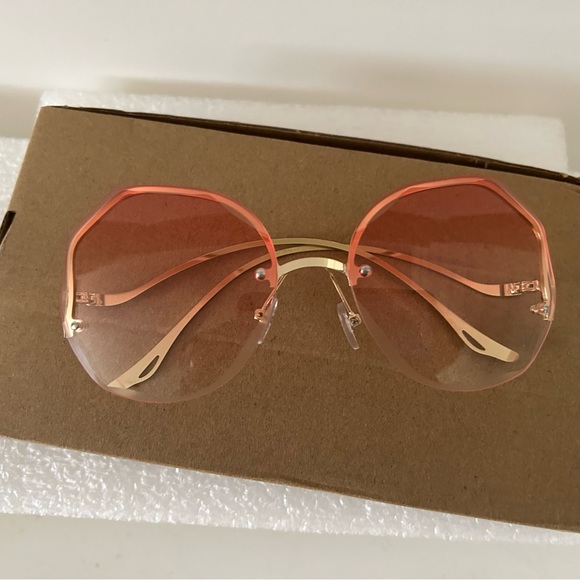 Sunglass GlamElegance Self-Indulgence Blue, Pink Sunglasses Women’s - Picture 3 of 7